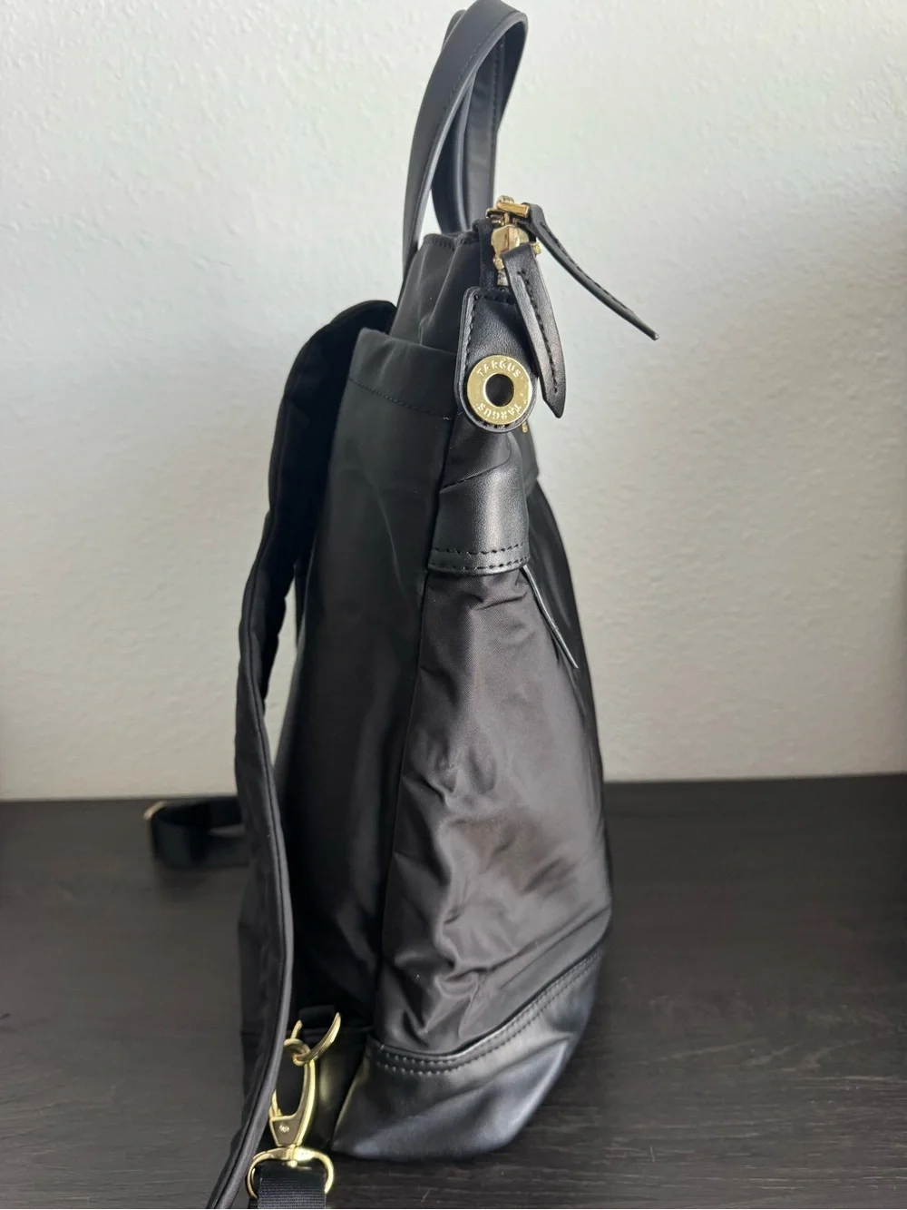 Targus Black Nylon Laptop Tote with Leather Trim and Gold Accents
